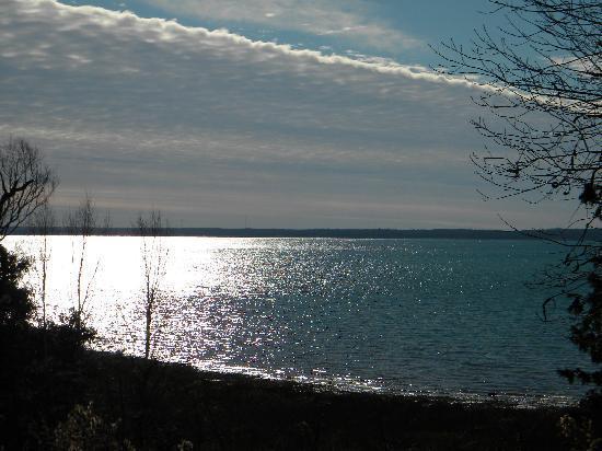 Bayview Lakefront Inn Saint Ignace Exteriör bild